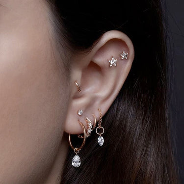 Invisible Set Diamond Threaded Stud Earring by Maria Tash in 18K White Gold. Flat Stud. - Earring. Navel Rings Australia.