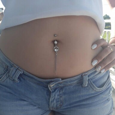 Horse Shoe with Chains Belly Piercing Ring - Dangling Belly Ring. Navel Rings Australia.
