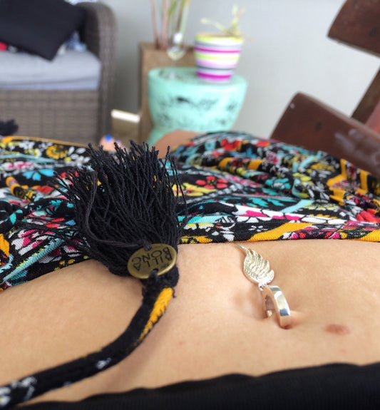 TummyToys® Silver Femme Metale's Angel Wing Belly Piercing Ring - TummyToys® Patented Clasp. Navel Rings Australia.
